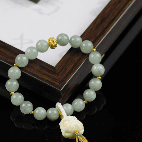 Click to view full screen Green jade lion bracelet to ward off evil and bless peace photo review