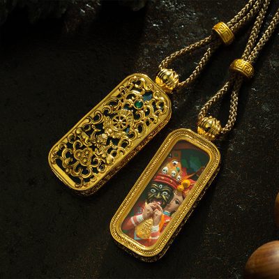 Five-Deity Ritual Amulet Necklace: Yellow Jambhala, Green Tara, Zhabdrung Lhamo & Dragon King