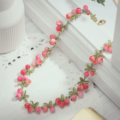 Vintage "Berry Agate" Mother-of-Pearl Necklace