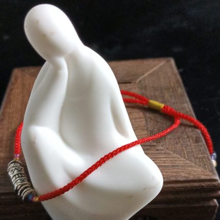 Tibetan Red String – Buddhist Good Luck Amulet Bracelet