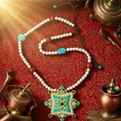 Gau Box Necklace